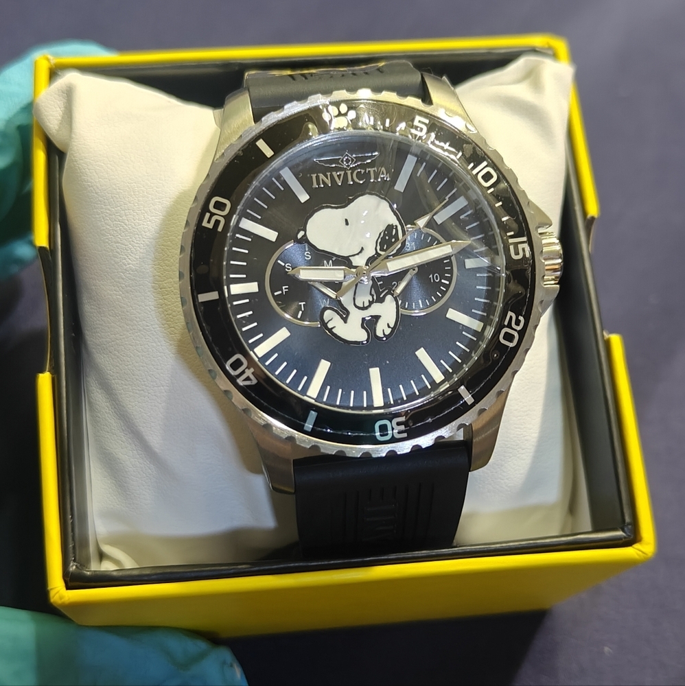 Rare Invicta Snoopy Peanuts Watch | New in box | Collector's Limited Edition